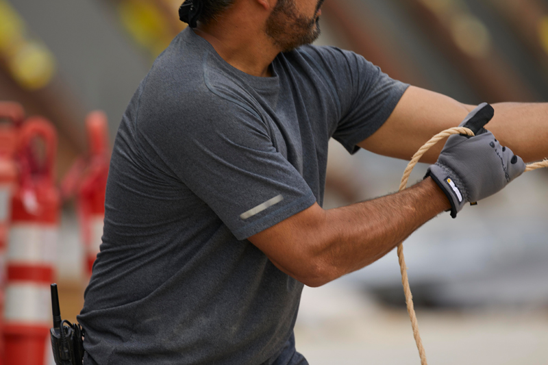 Stay cool and focused in the heat – Carhartt’s LWD Relaxed Fit Short-Sleeve T-Shirt